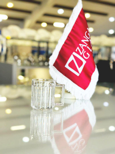 لیوان کوتاه دسته دار کلاسیک کادویی